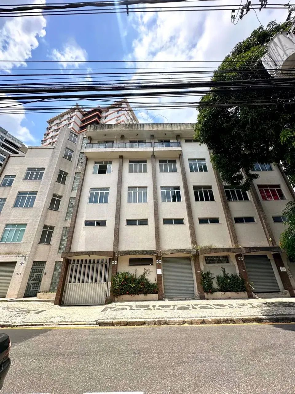 Predio/Edifício Inteiro -  2500 m² - Localizado no Bairro de Nazare - Belém - PA