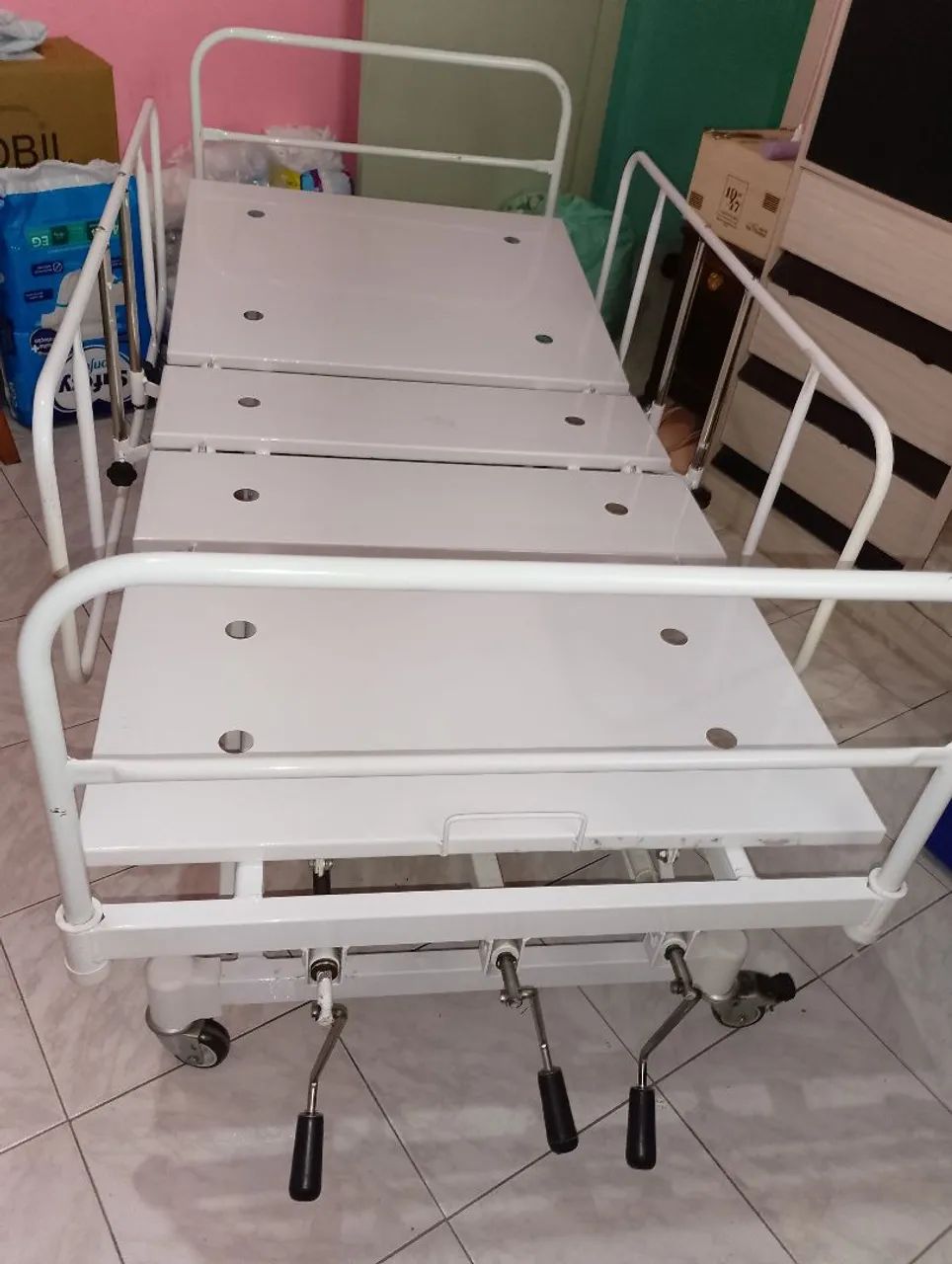 Cama hospitalar 3 manivelas - Foto 3