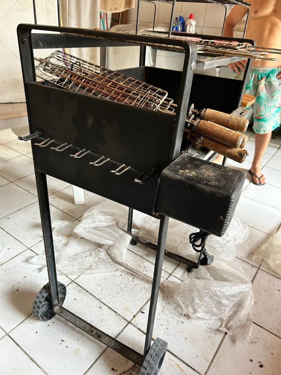 Churrasqueira giratória 