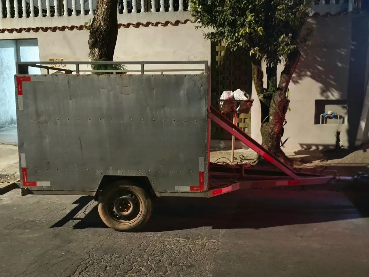 Carretinha fechada 2009