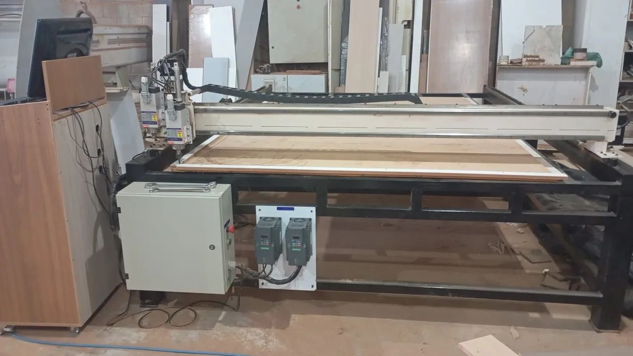 Router cnc, 2 spindler, mesa 3x2 pega chapa inteira