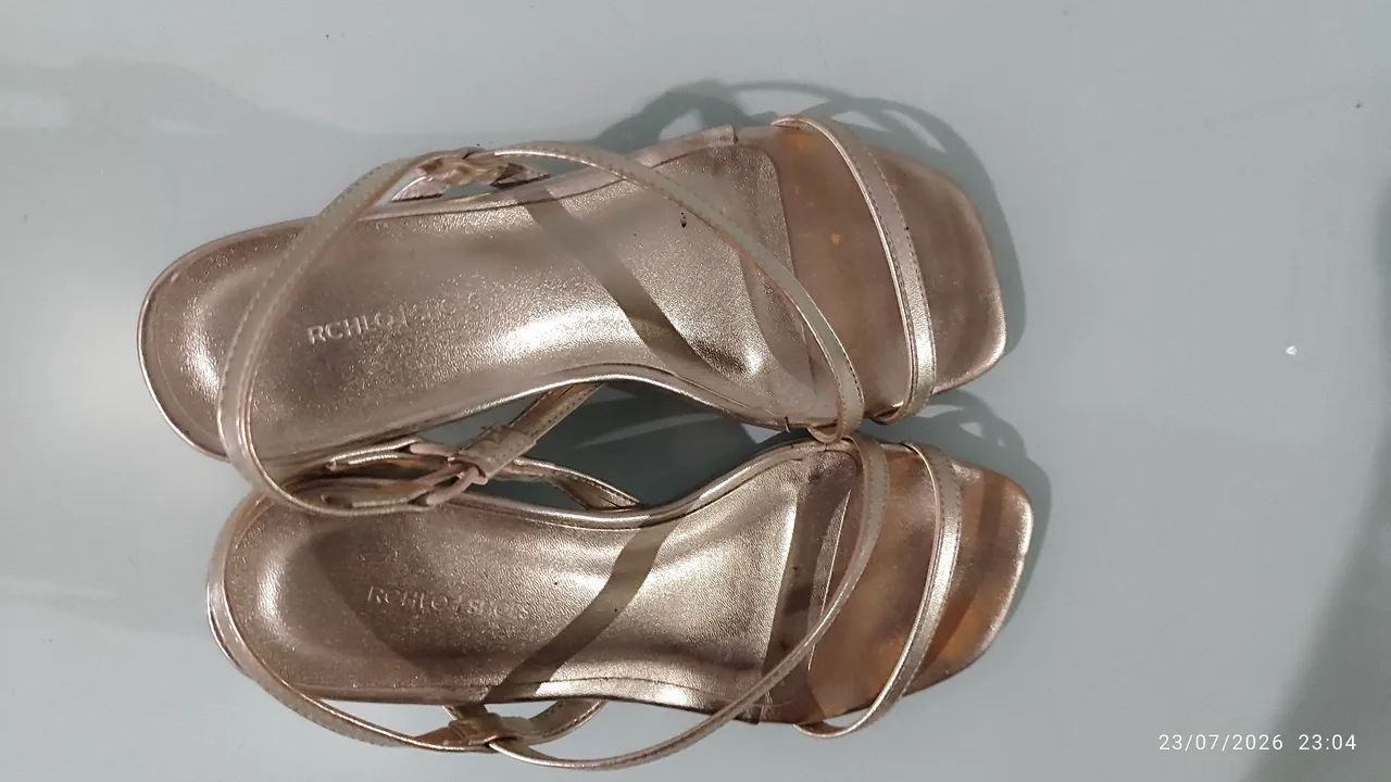 Sapatos novos Riachuelo  - Foto 5