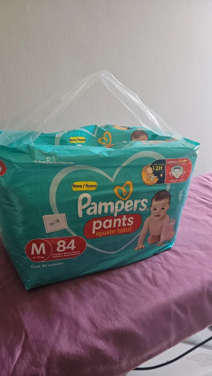Frauda Pampers Pants ajuste total M c84