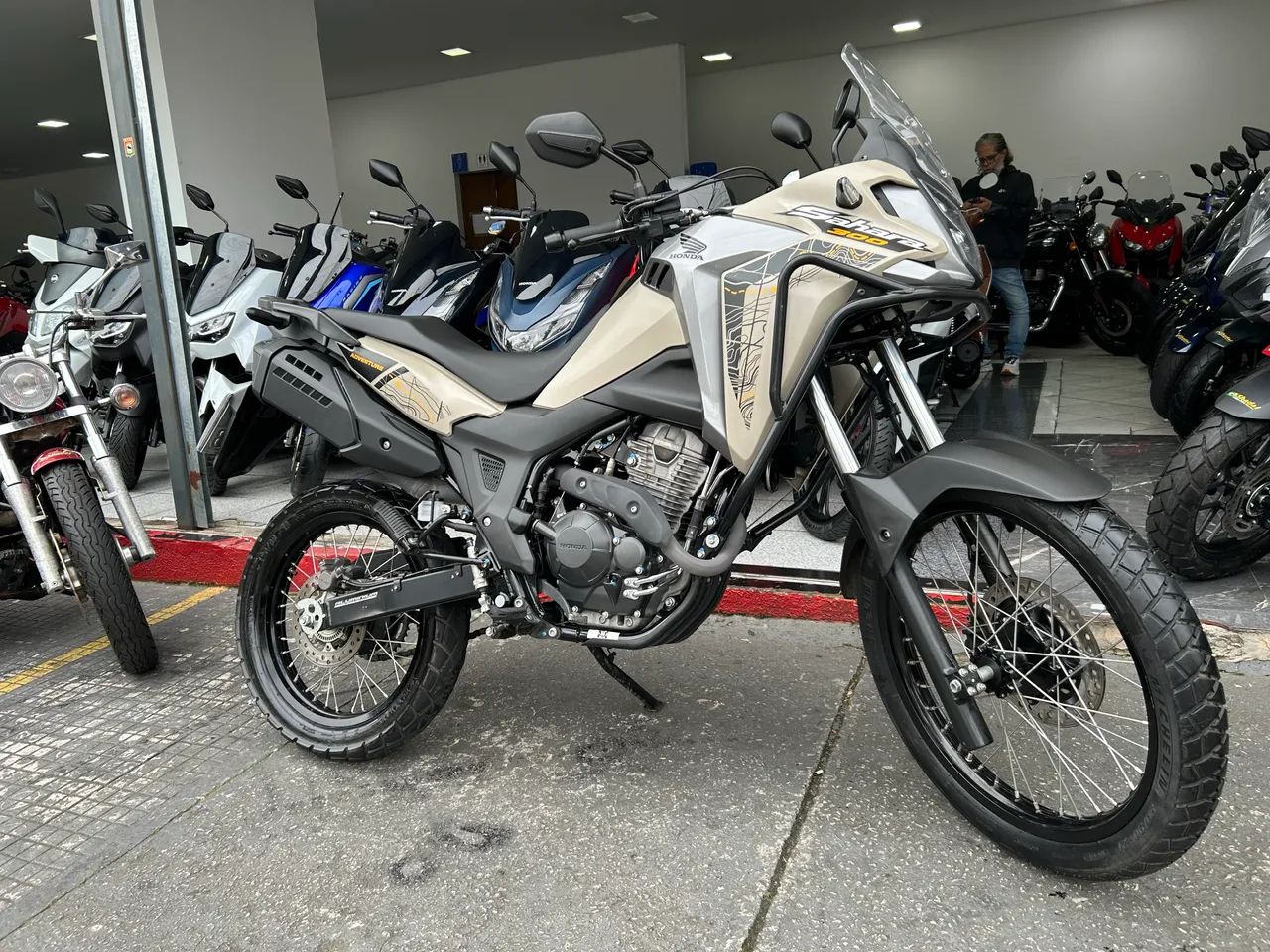 Honda Sahara Adventure Ano 2025 - Foto 10