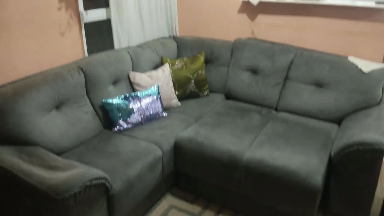 Sofá de canto em bom estado 