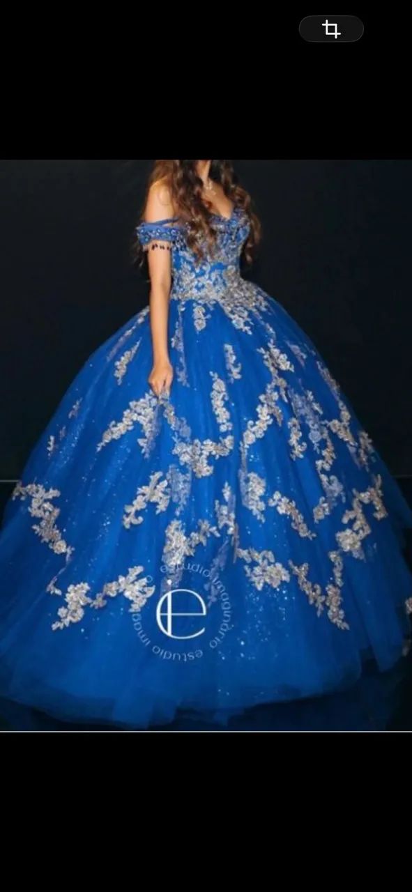 Vestido 15 anos  princesa azul com dourado