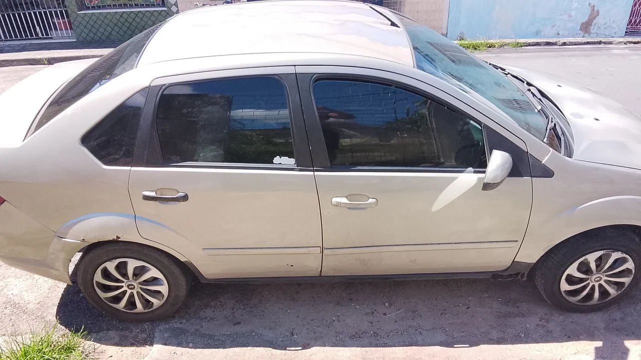 Fiesta 2005 sedan 1.0 com ar - Foto 2