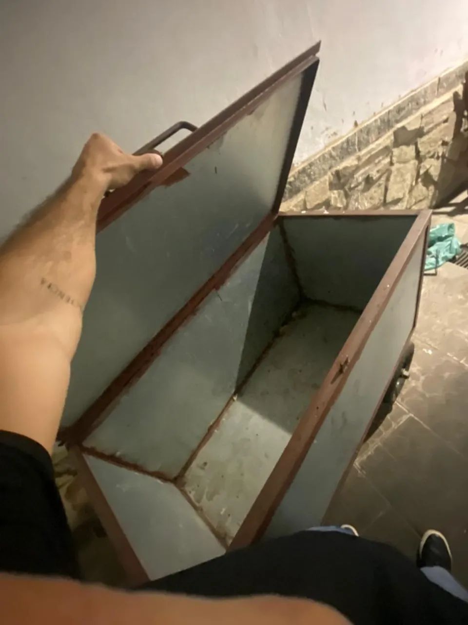 Carrinho de Mão Fechado - Foto 5