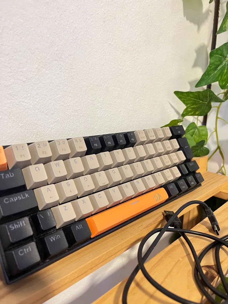 Teclado mecânico Redragon LAKSHMI - Foto 2