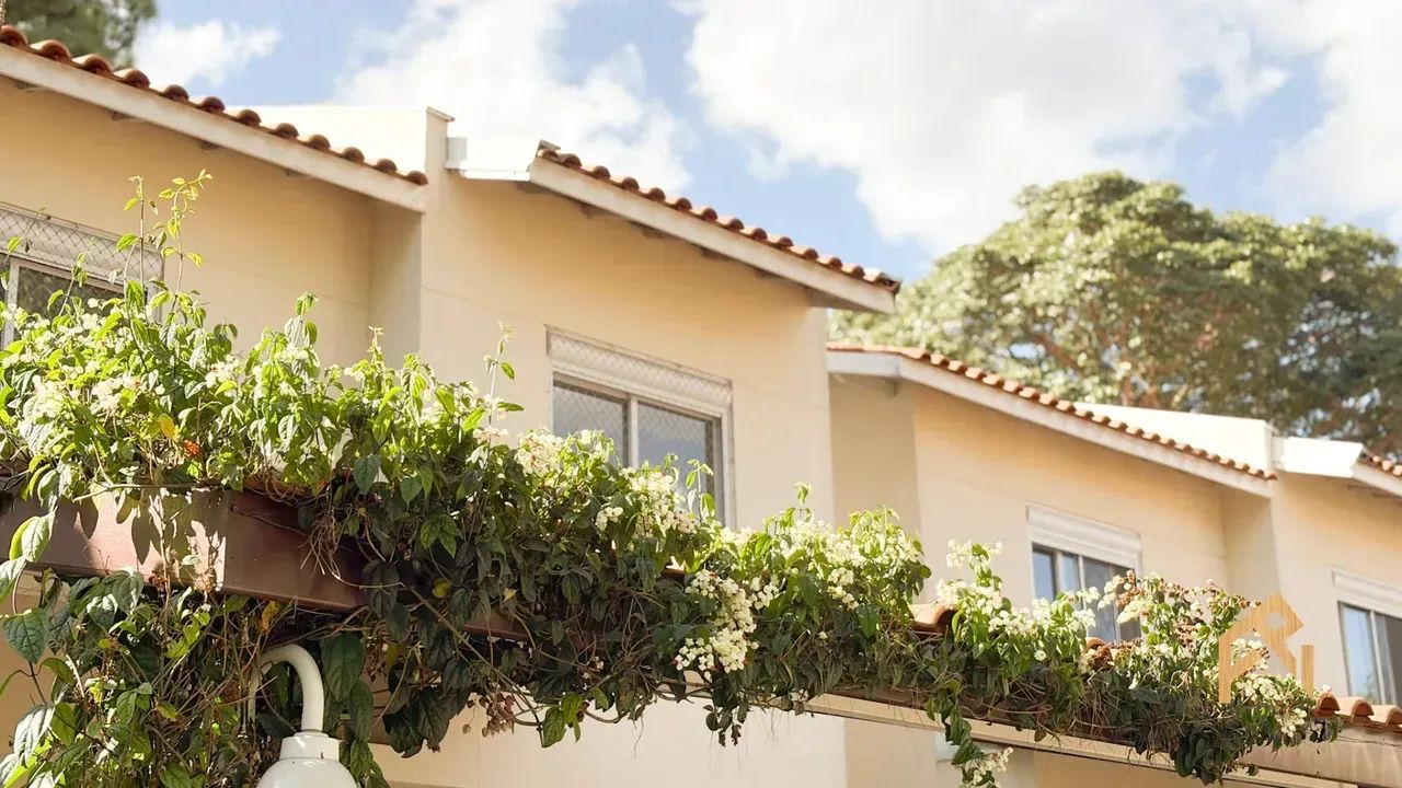 Casa em condomínio com 2 suítes e 280m² no Jardim Marajoara