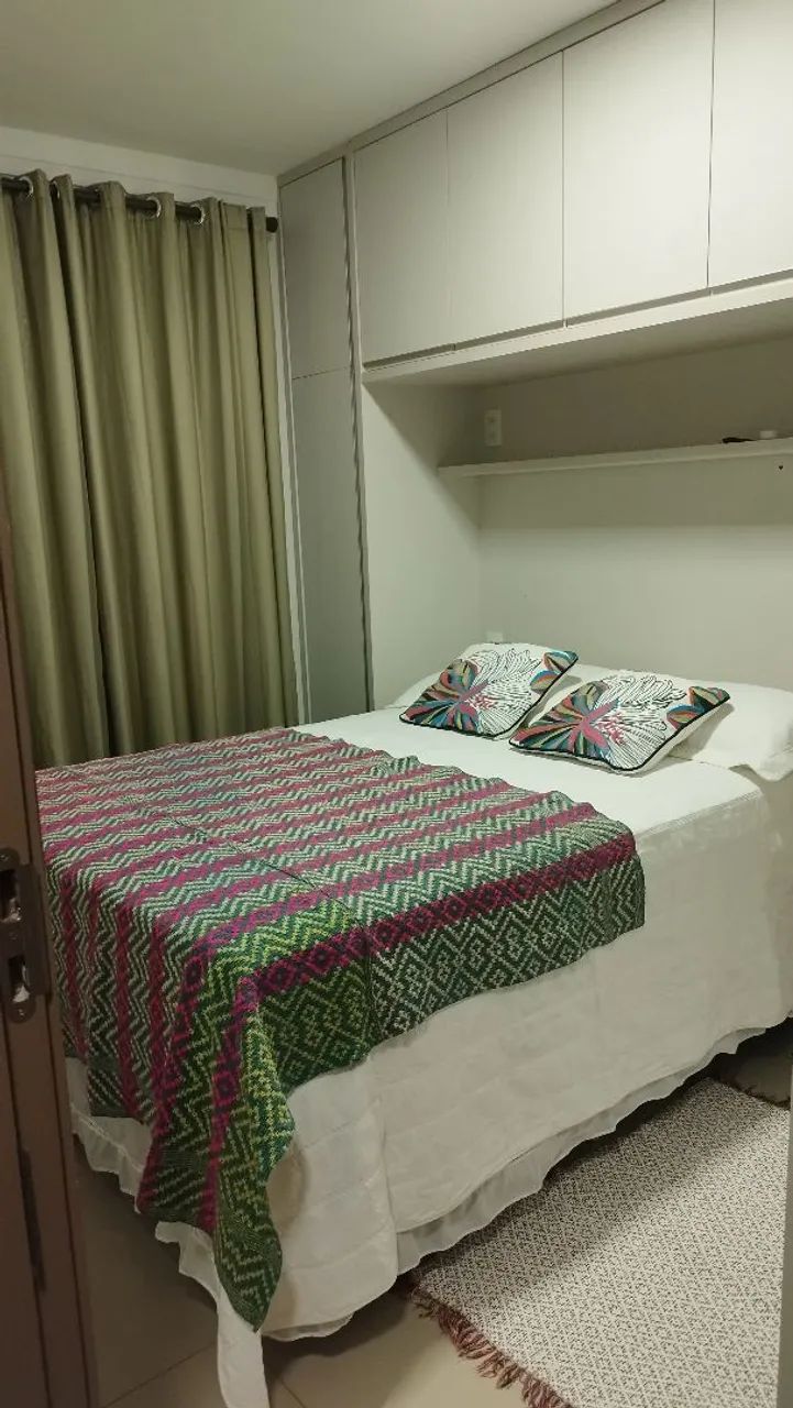 Aluga-se quarto suíte 