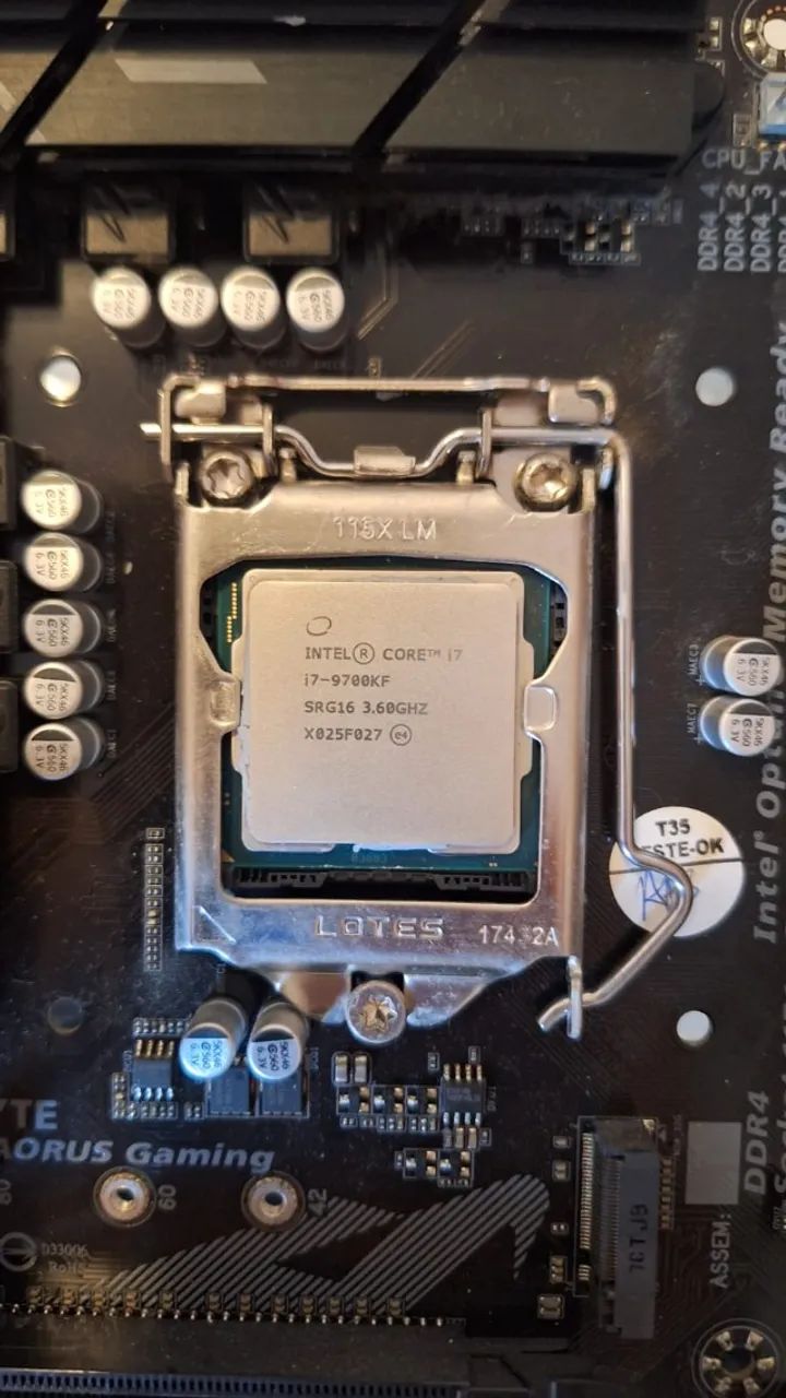 Proc Intel Core i7 9700kf com caixa, manual + nota fiscal - Foto 4