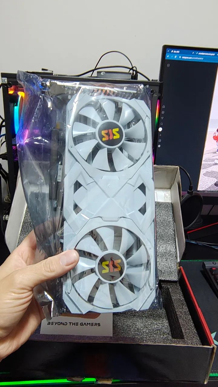 Placa de Vídeo Radeon RX580 SIS - Foto 4