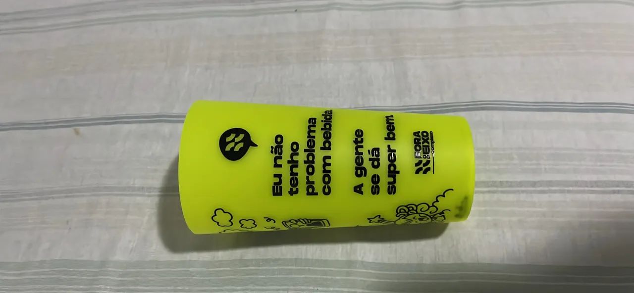Copo Acrílico Neon Divertido "Eu não tenho problema com bebida..." - Foto 2