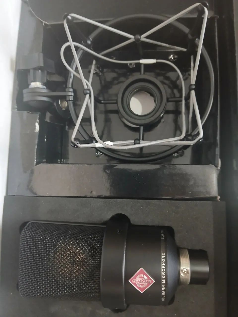 Dois Microfones Neumann TLM 103 condensador  - Foto 5