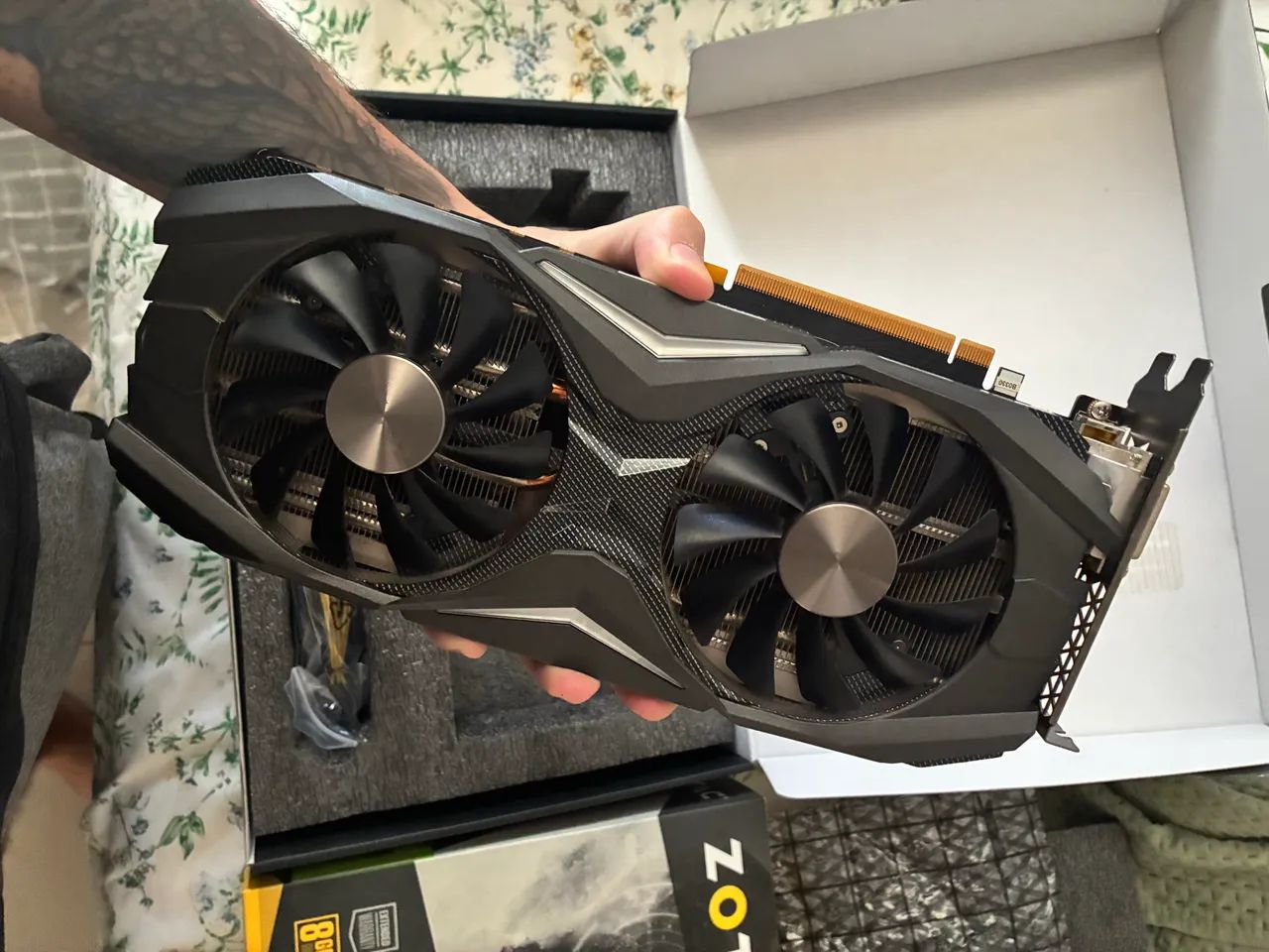 NVIDIA GeForce GTX 1070 - Foto 3