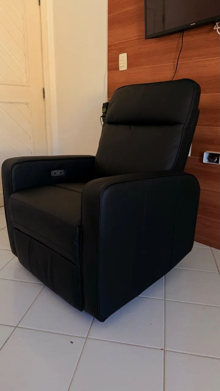 POLTRONA RECLINÁVEL ELÉTRICA