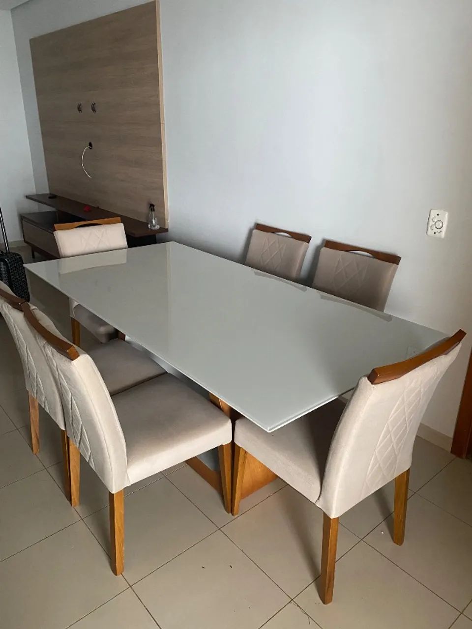 Mesa de jantar impecável  - Foto 2