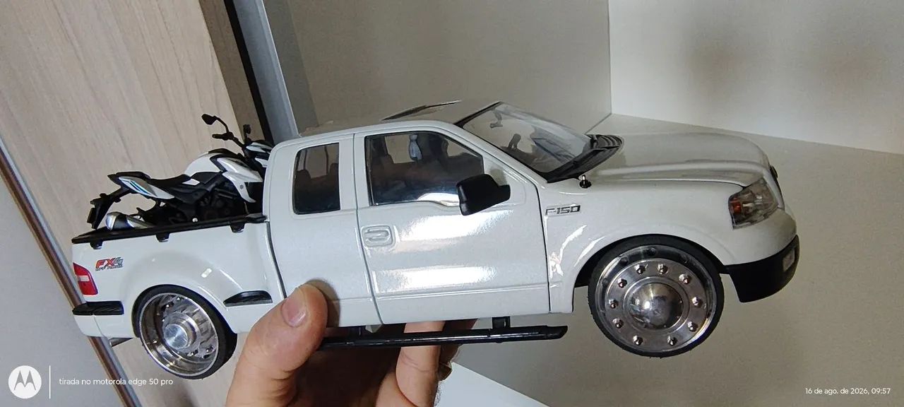 Miniatura carro 1/18 - Foto 4