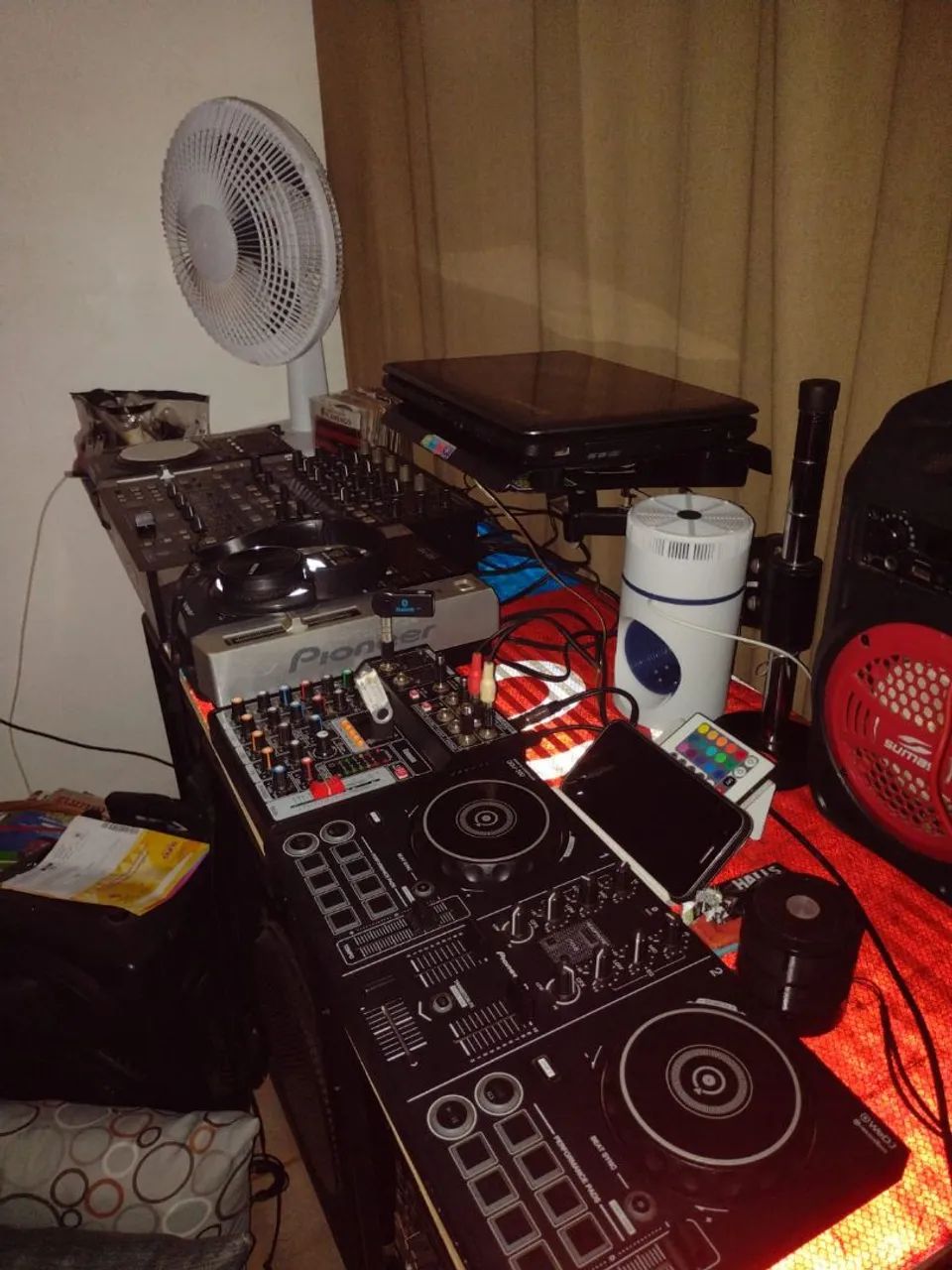 Equipamentos completos para Dj  som e iluminação  - Foto 2