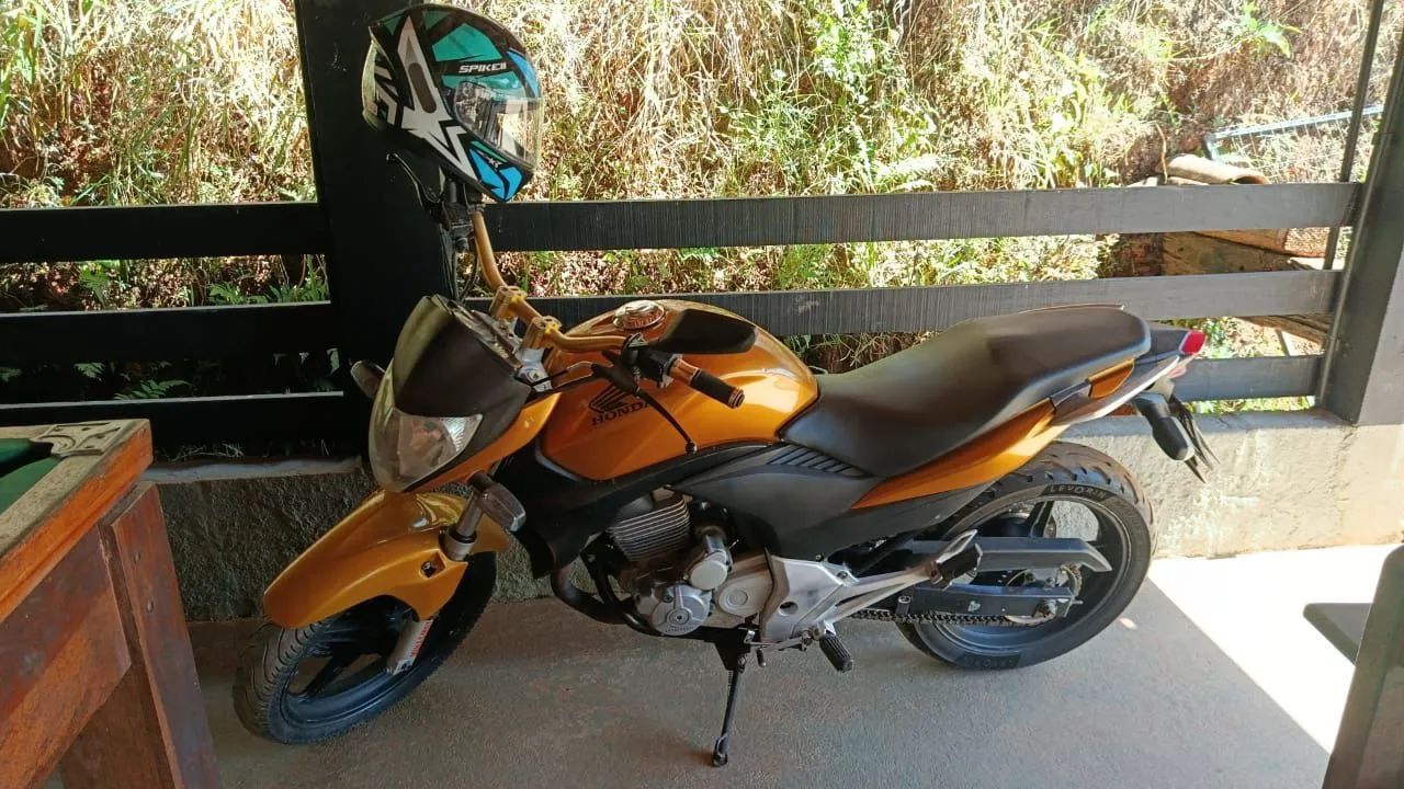 CB 300 - Foto 2
