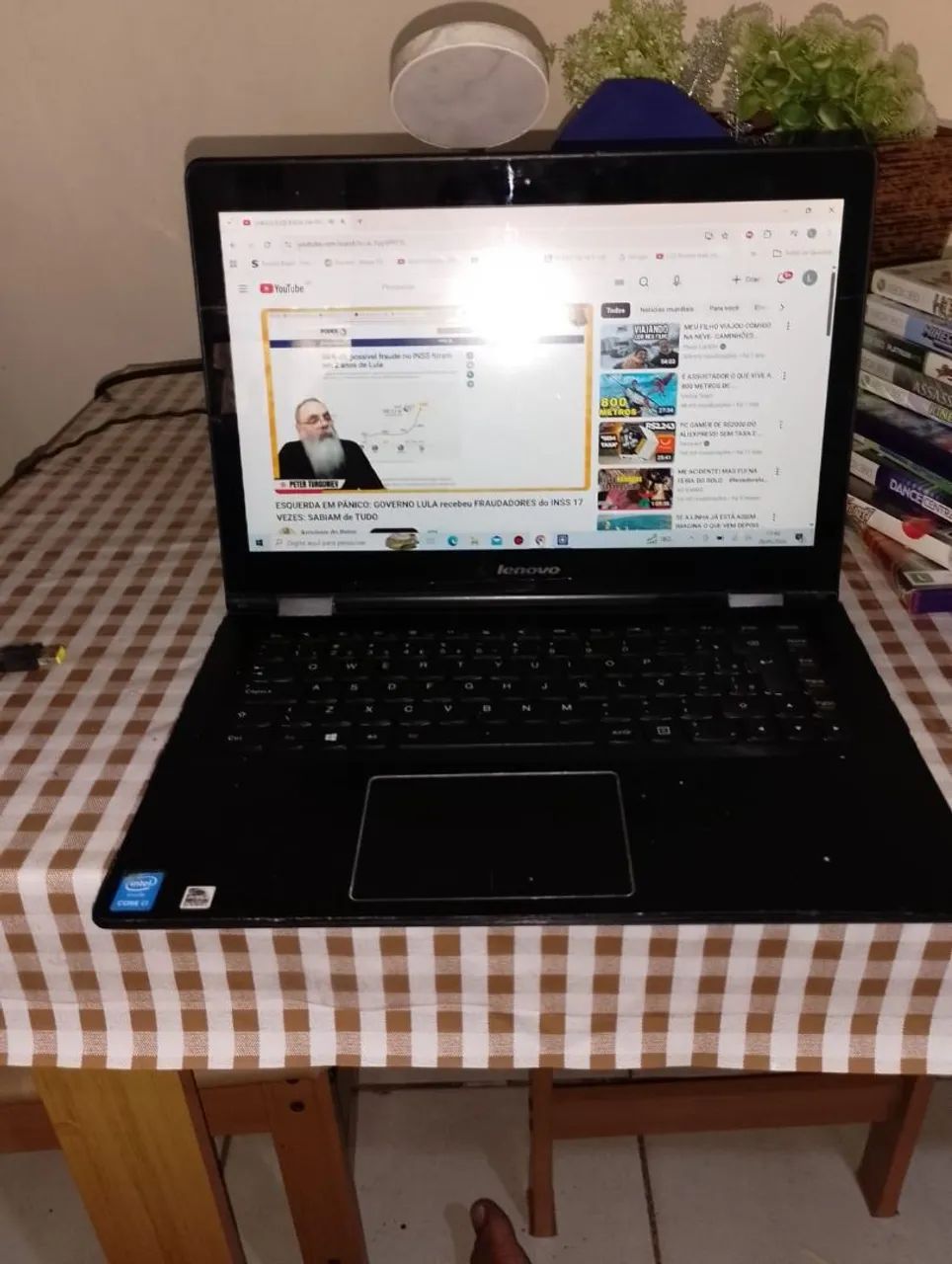 Notebook Lenovo tablet i3 5 geração 4 GB 