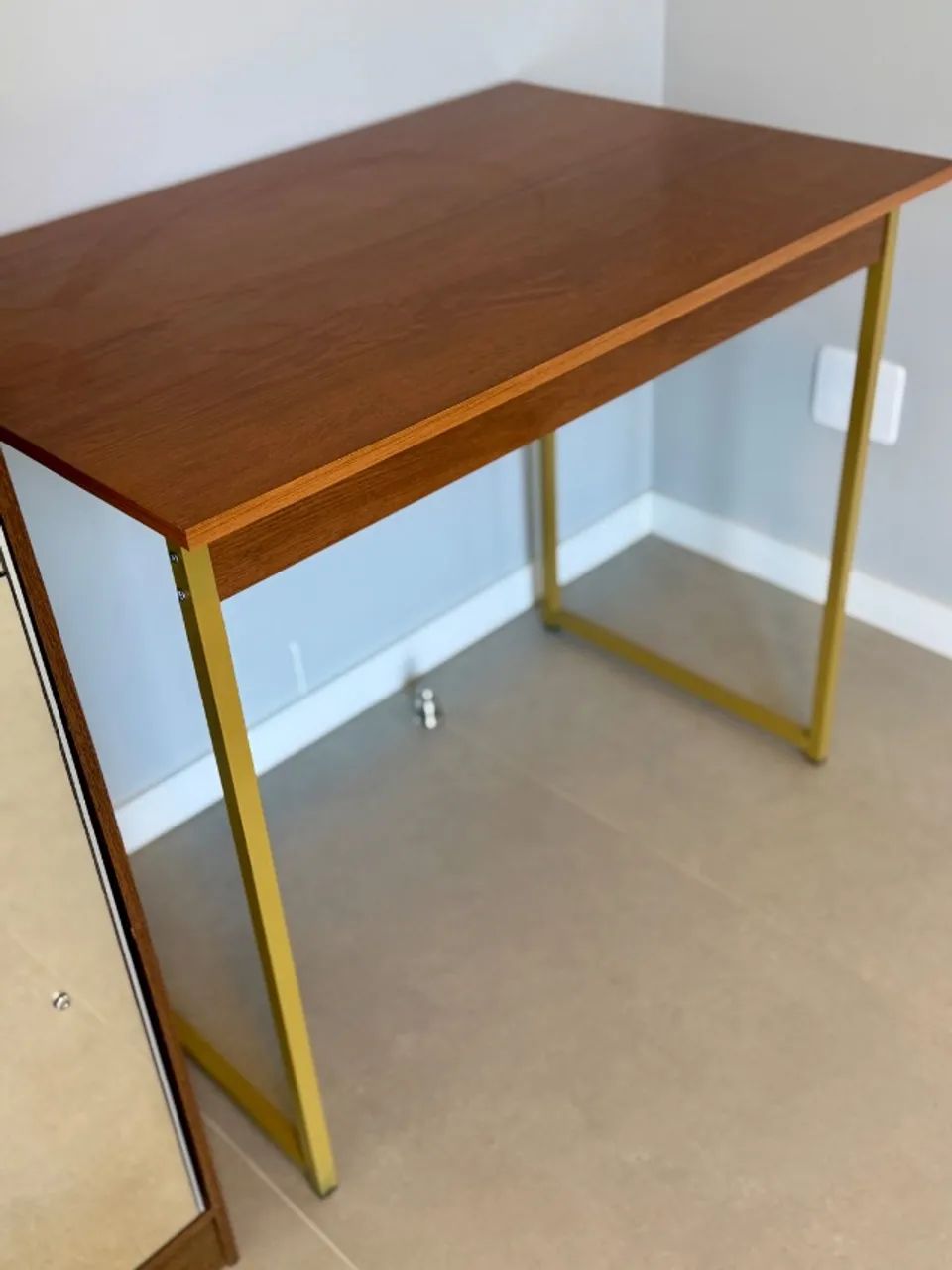 Mesa para Estudo Freijó com Dourado - Foto 2