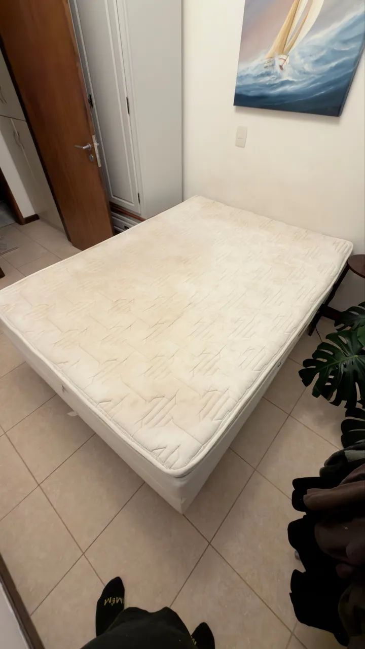 Cama de Casal Completo (colchão + base)