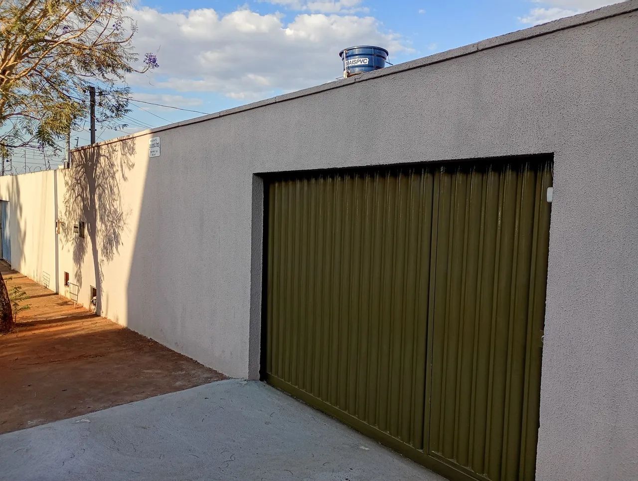 CASA 2Q PARA ALUGUEL