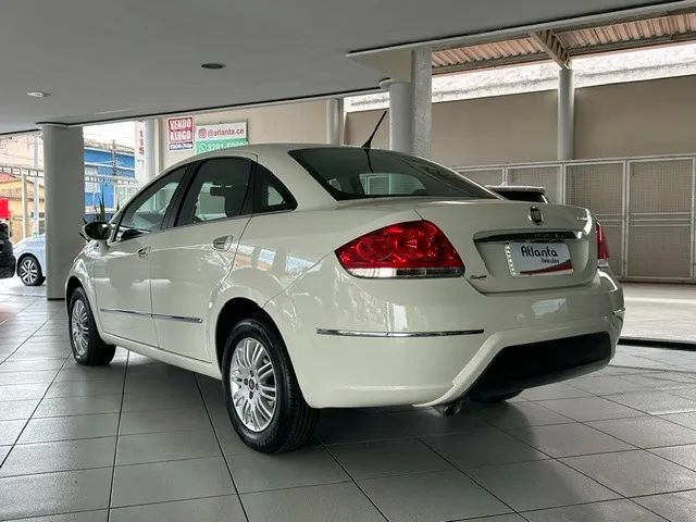 Fiat Linea Essence 1.8 Flex 16V 4P 2016 - Foto 3