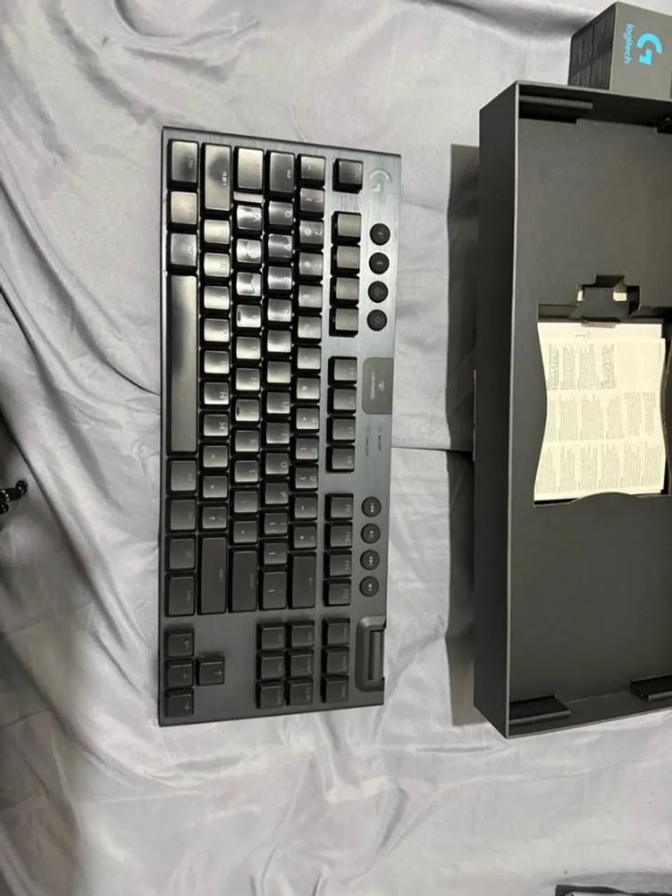  Teclado g915 tkl super light logitech65724019153409121