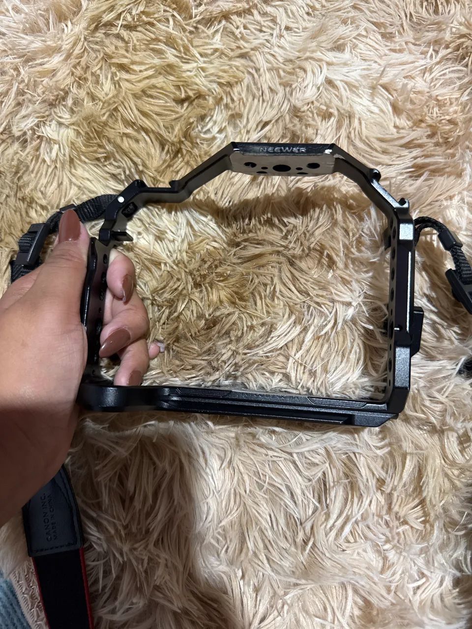 Cage Profissional NEEWER para DSLR - Ideal para Vídeos