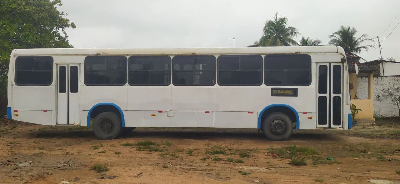 Vendo Ônibus 2008 - Foto 2