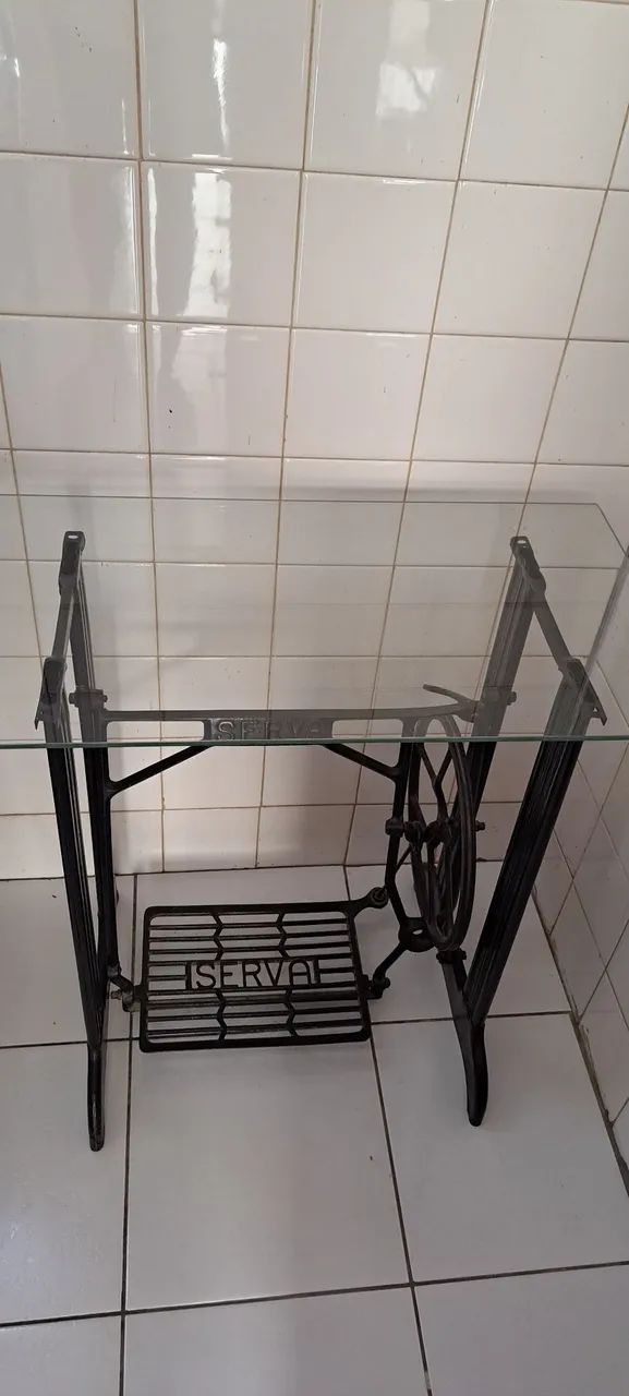 Pé da Máquina com vidro