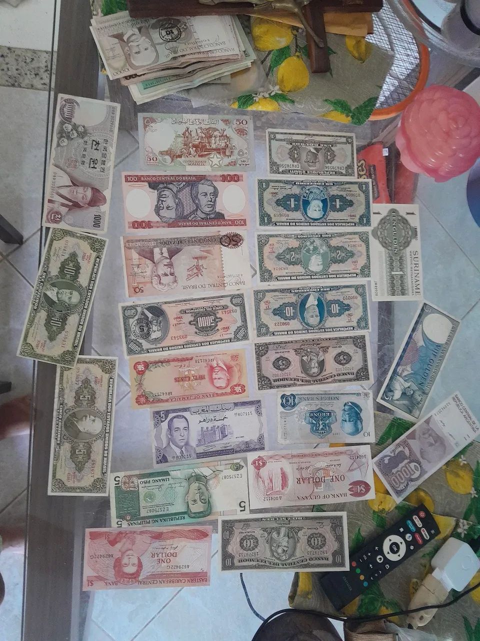 Moedas e notas antigas
