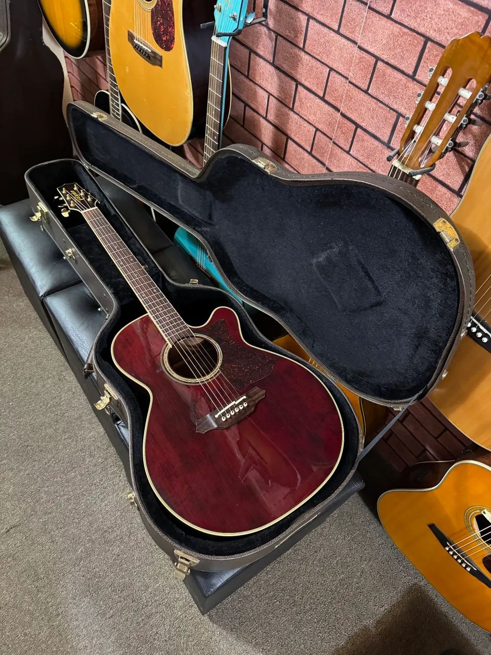 Violão Takamine japonês DMP551C WR tampo e fundo sólidos ct4bii