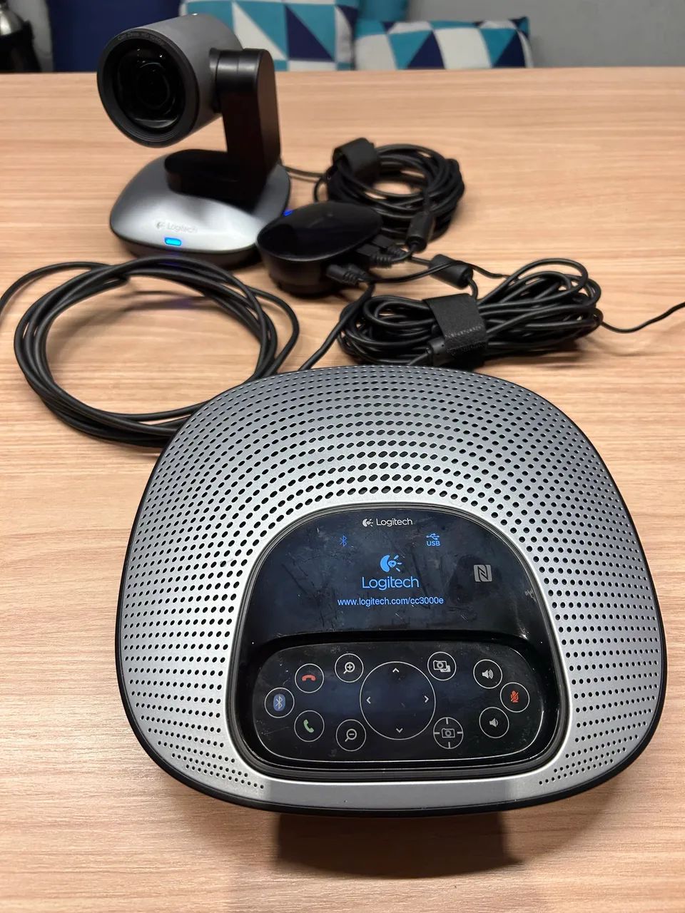 Sistema de Videoconferência Logitech ConferenceCam CC3000e