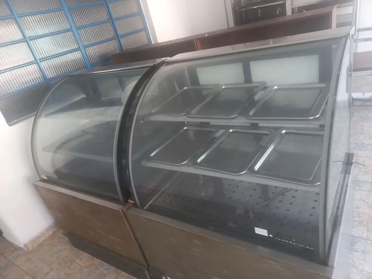 Balcões quente e frio Refrimate