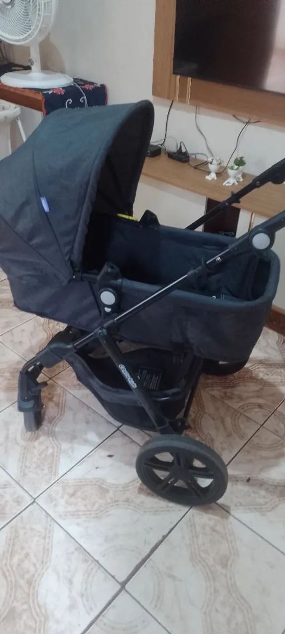 Vendo carrinho de bebê . - Foto 2