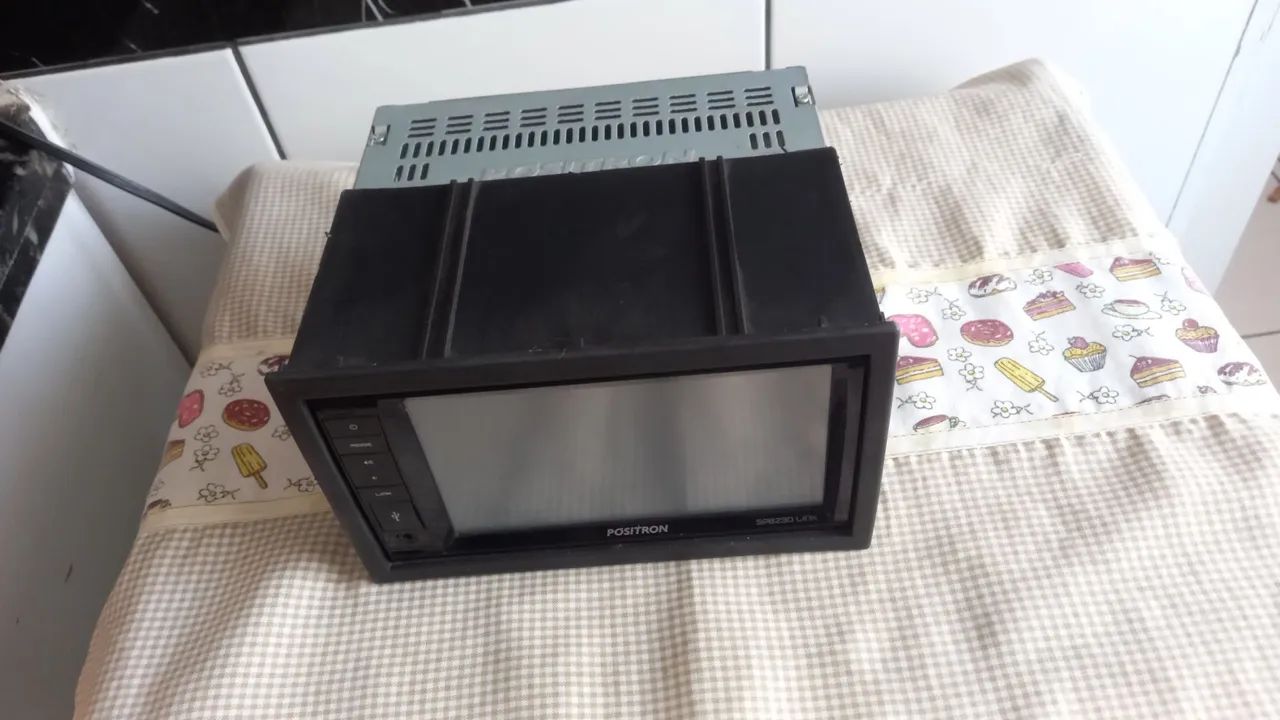 Aparelho automotivo 2 din 6 polegadas Positron 