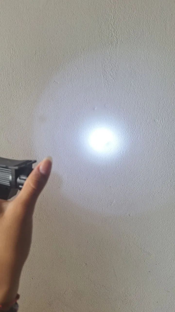 Lanterna de cabeça NOVA na caixa - Foto 4