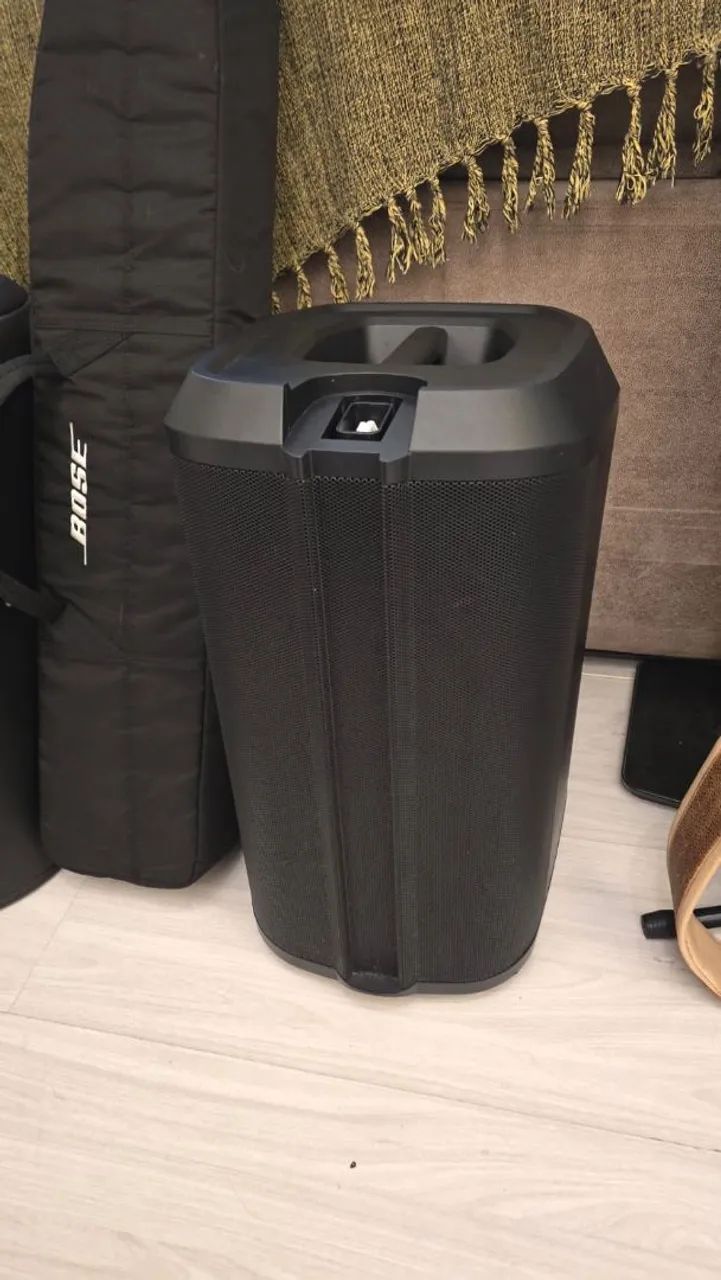 BOSE L1 PRO8