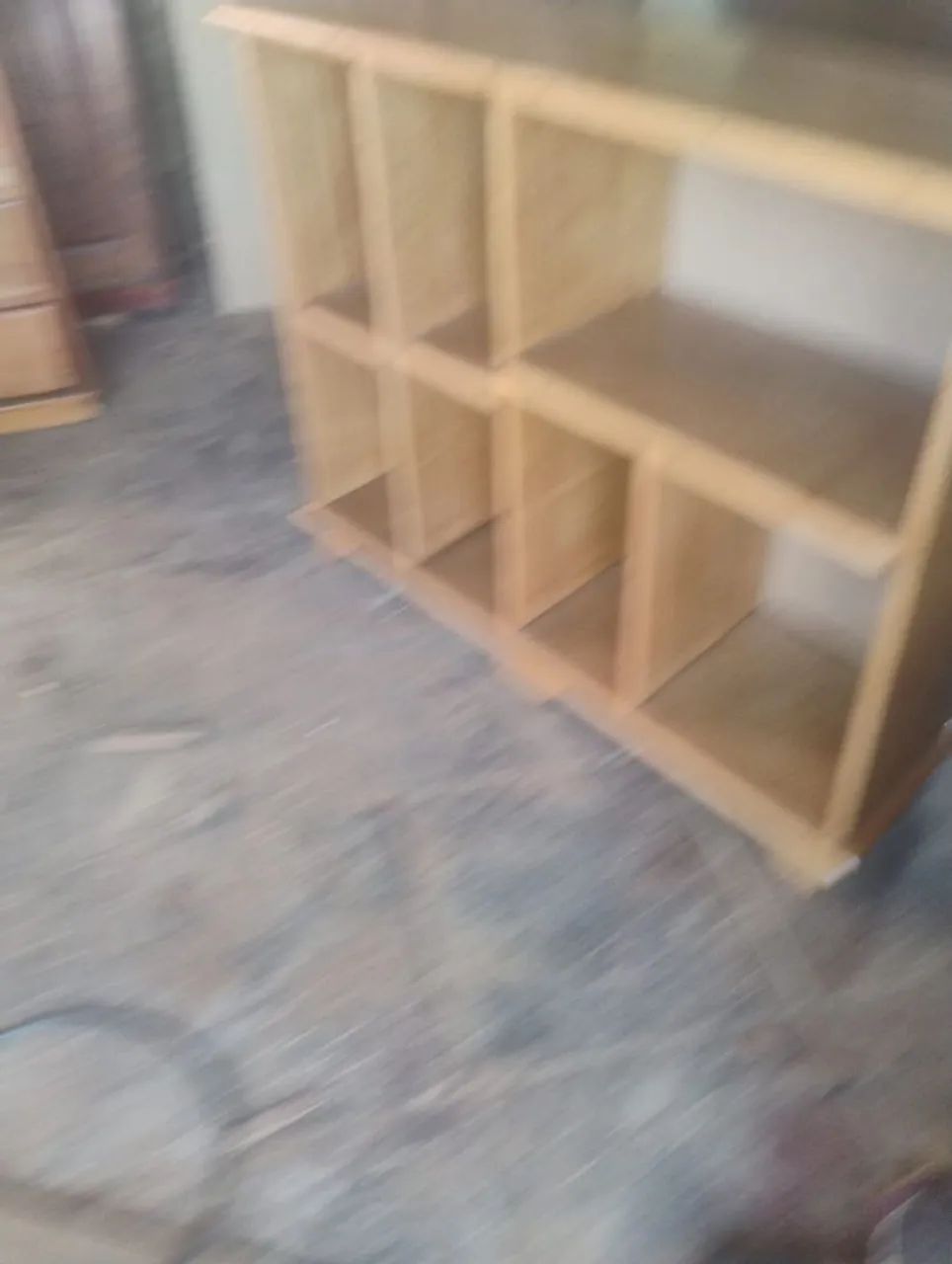 Vendo um rack de madeira cerejeira novo - Foto 3