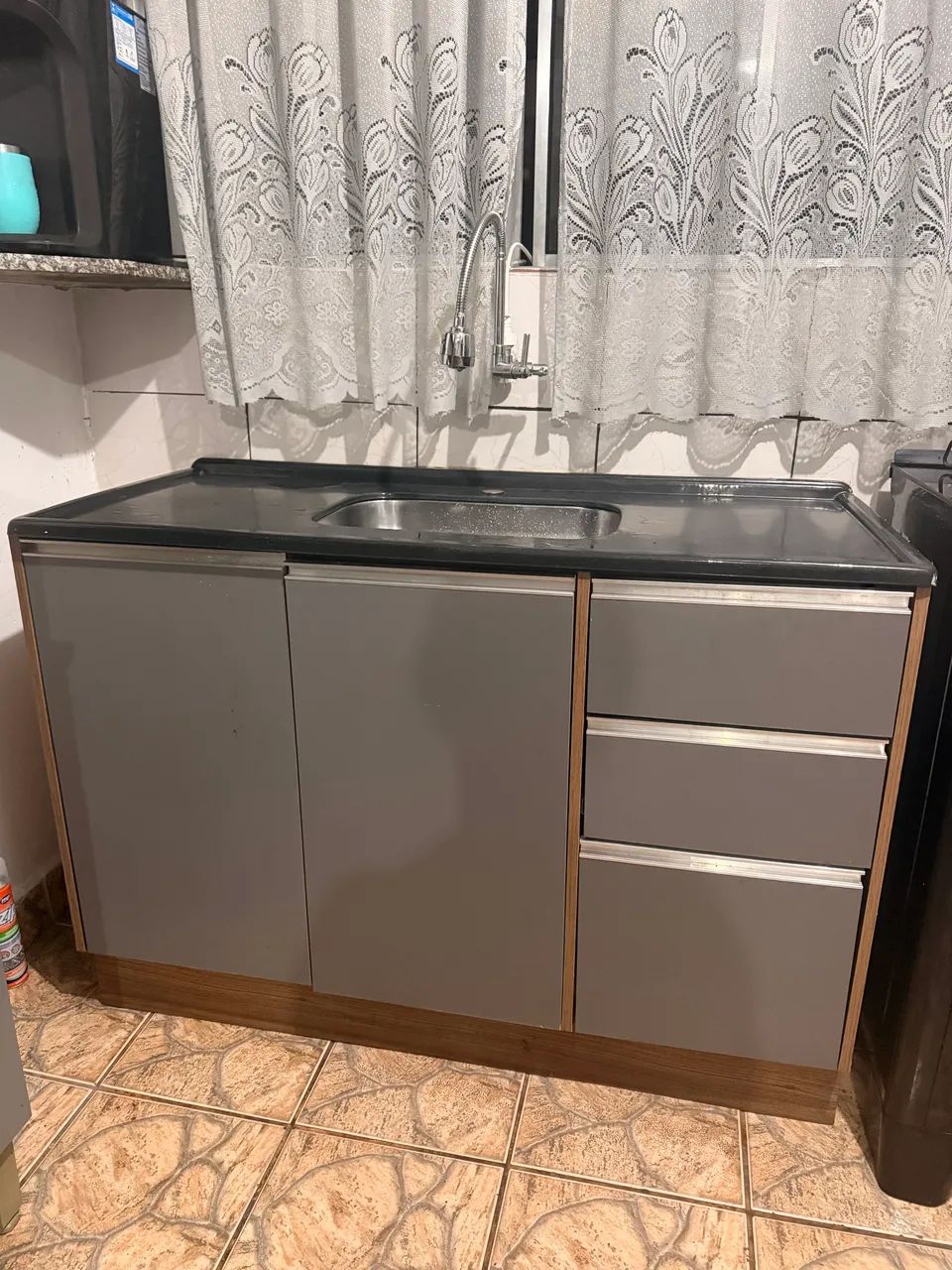 Armário de cozinha com gabinete e pia  - Foto 3