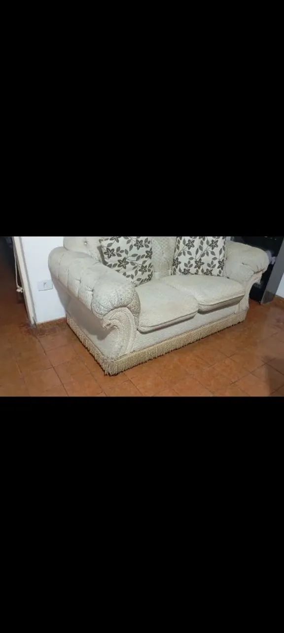 Sofa clássico em capitone marfim imperial  - Foto 4