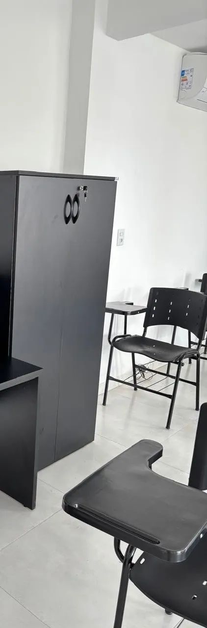 Armário multiuso 