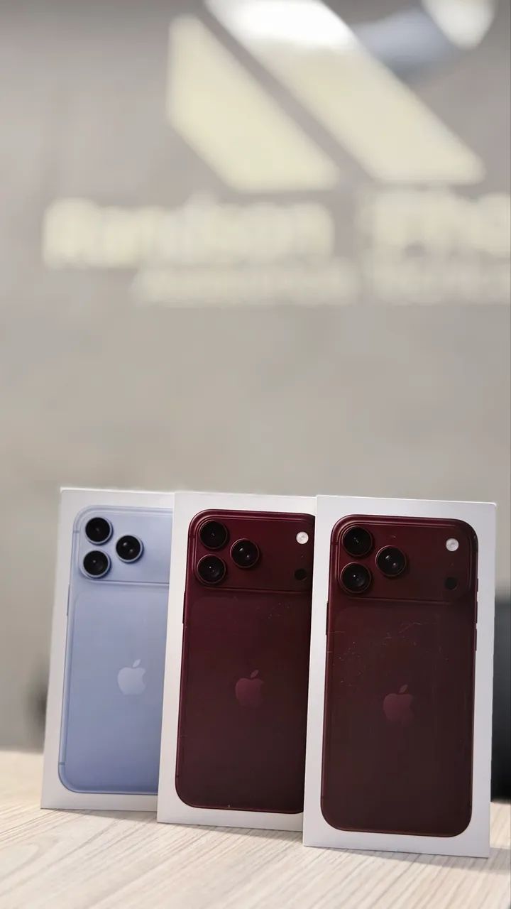 iPhone 18 Pro Max 256 e 512 Bordô 
