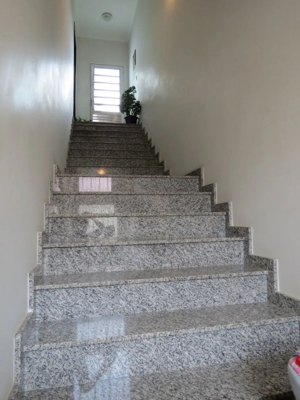 Prédio Comercial para Venda em Suzano, Centro, 3 dormitórios, 1 suíte, 1 banheiro - Foto 4