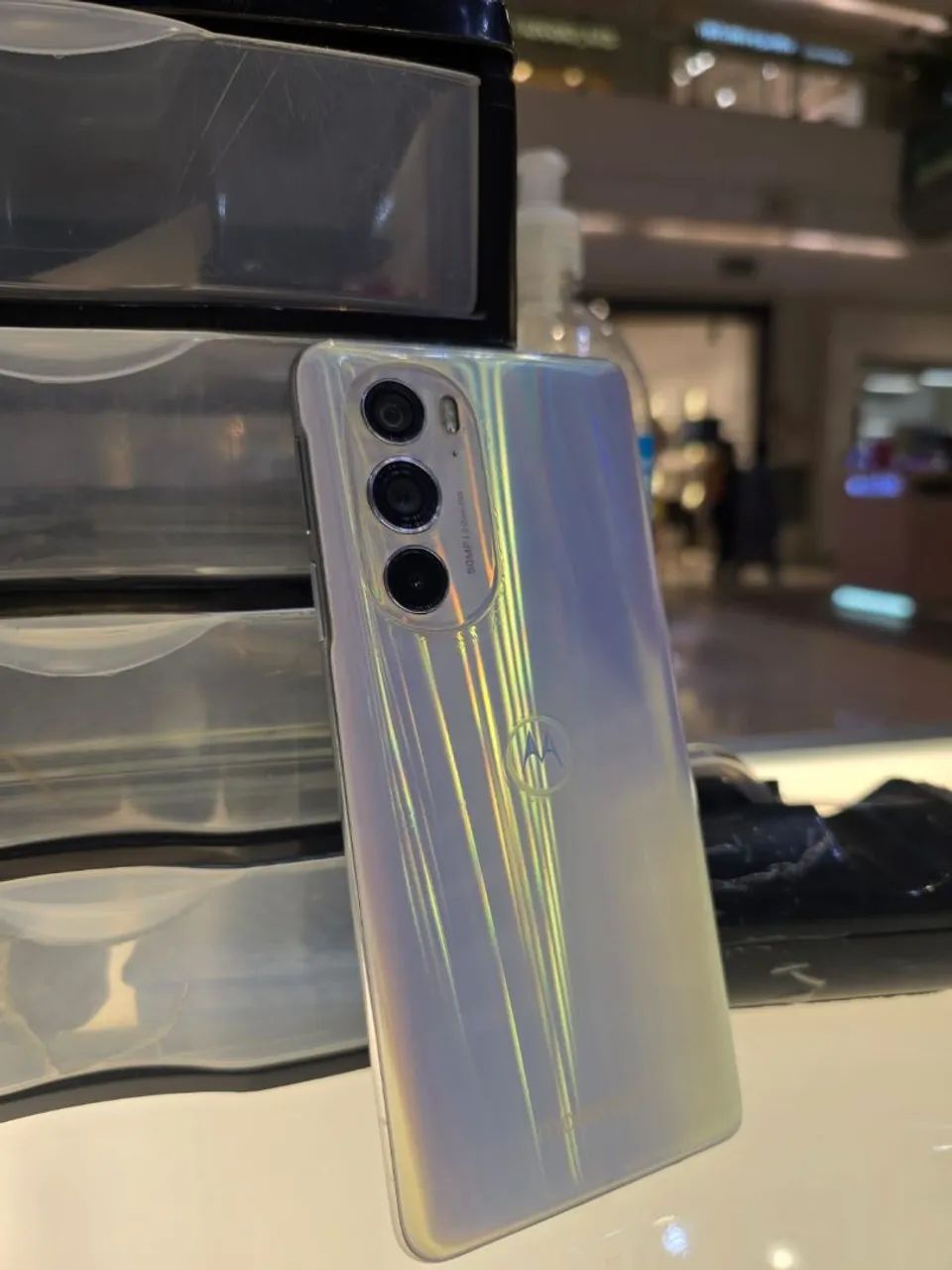 Moto Edge 30 pro - Foto 3