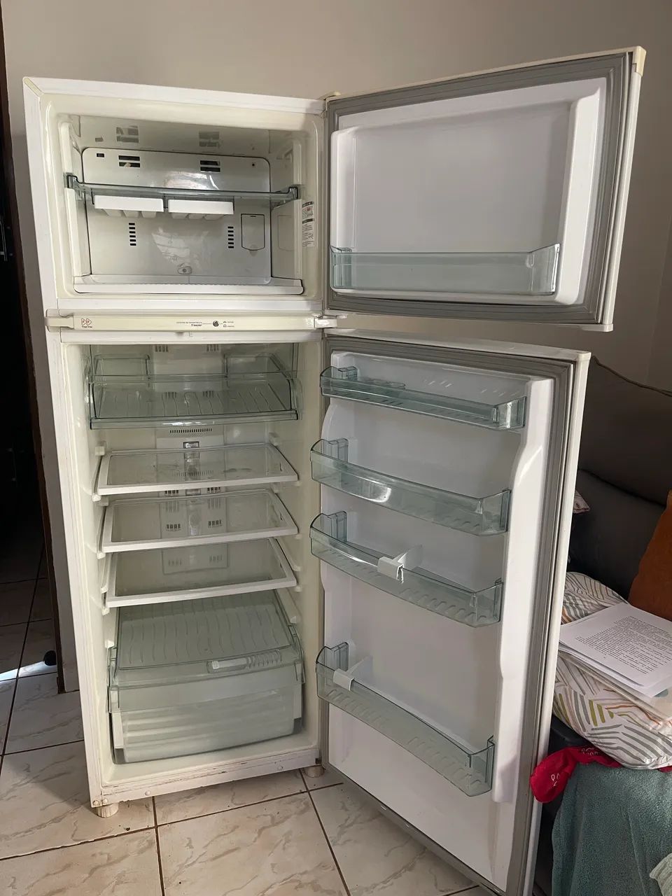Geladeira Brastemp Frost Free 324 litros - Foto 4